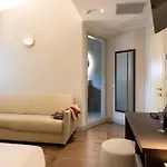 カールトン 4*
