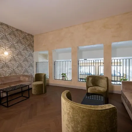 Szálloda Carlton 4*