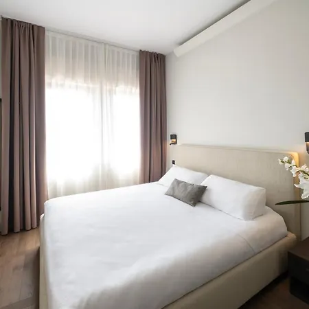 Hotel Carlton 4*